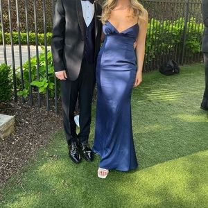 Navy blue Fame and Partners dress size 4